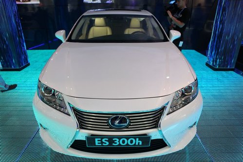 ES 300h