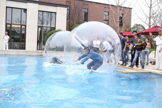 全力以赴!新力置地中心片区趣味运动会-星空地产网南昌站