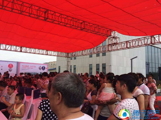 千人追捧 惹火象湖 华达金沙逸城营销中心开放