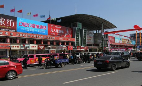 五洲国际广场悍马行_南通站