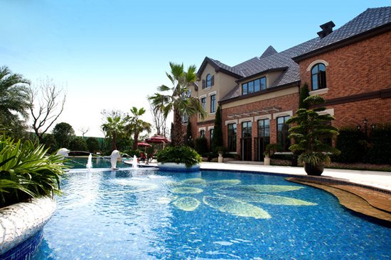 揭秘金科城观湖叠墅-50万方西班牙格调墅区