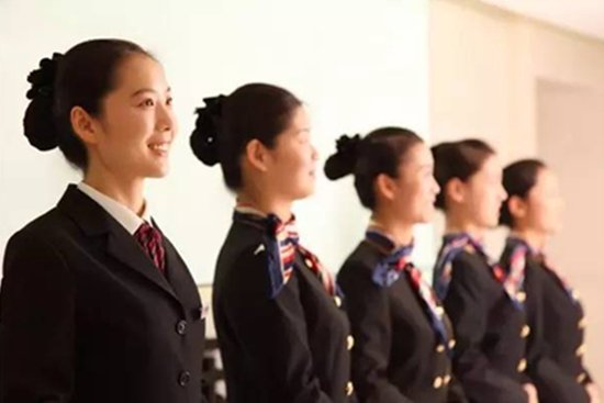 万年乐享世界加入金钥匙物业联盟授牌仪式成