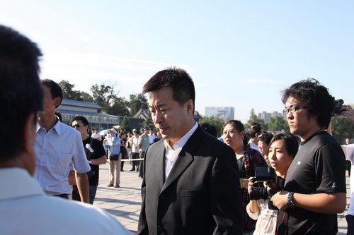 图文:罗京遗体告别仪式