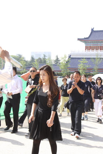 图文:罗京遗体告别仪式