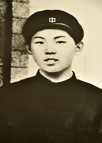 组图：极为罕见老照片 金正日和4位漂亮妻子