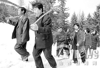 山西繁峙县反贪局长被双规 据称财产约2亿