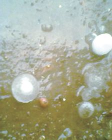 鸡蛋般大小的冰雹