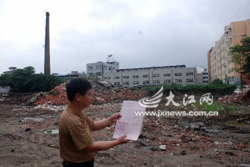 四栋房屋一夜成平地 房主难觅毁房人(图)