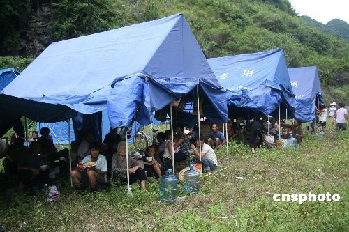 组图:广西卡马水库大坝发生险情 当地全力抢险