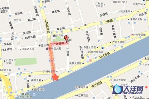 广州1名男子肉铺内夺刀后连砍11人(组图)