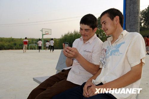 韶关:让新疆外出务工人员长期安心就业(组图)