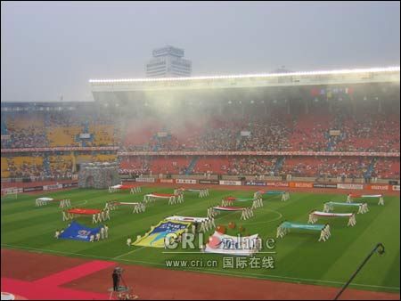 2004年:亚洲杯足球赛在北京开幕