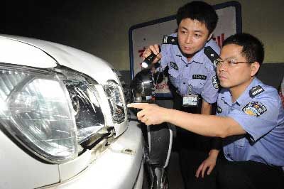 富商酒后驾车撞死人后逃逸找员工顶包(图)