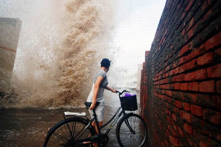 高清组图:台风莫拉克袭击东南沿海