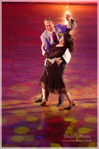 何鸿燊与四太太 梁安琪 大秀舞技_新闻_腾讯网