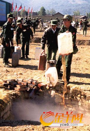 祖籍四川的“果敢传奇”彭家声(组图)
