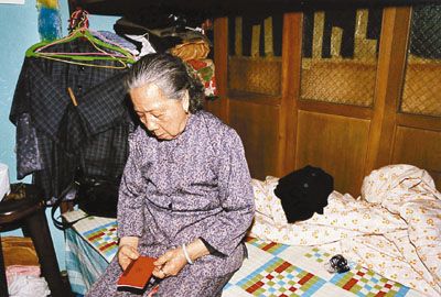 香港人口老化问题严重 长者达113万占总数16