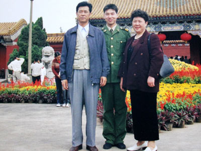 家族传奇系列35:向军服看齐_网友全家福照片征集_建国