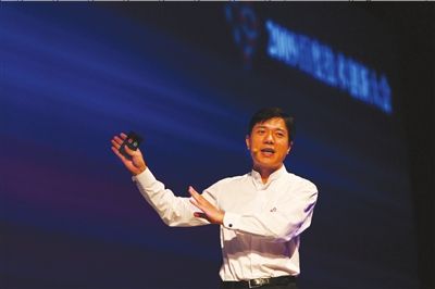 李彦宏访美:全程用英文交流 倾倒美国人_滚动