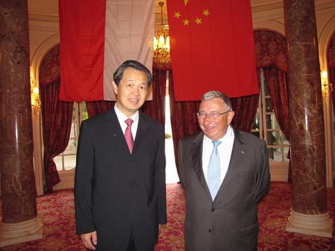 中国驻摩纳哥大使孔泉举行建国60周年招待会