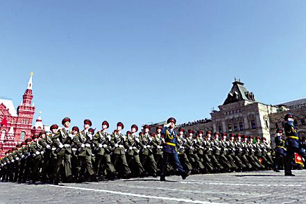 盘点外国节日阅兵之最:英国最传统(组图)