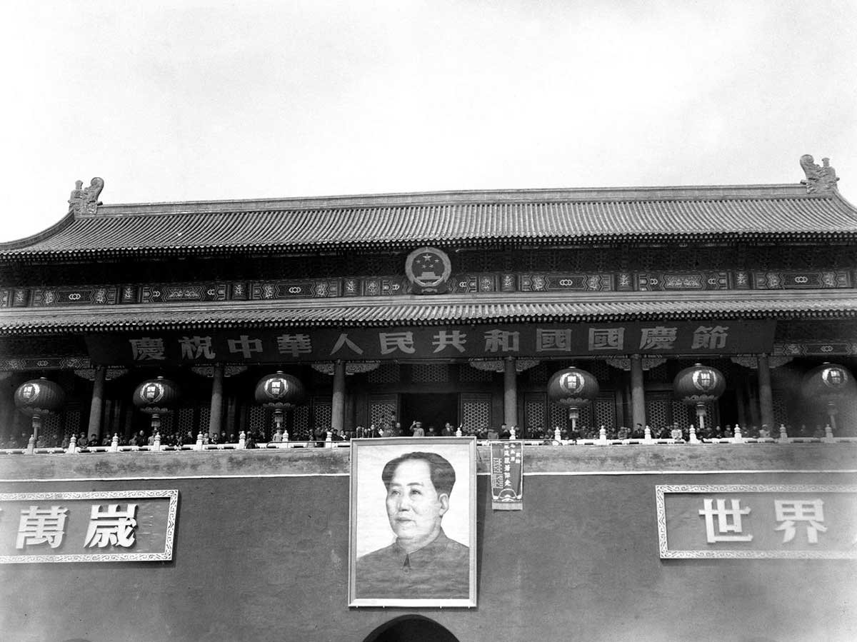 老照片:1950年新中国首次国庆大阅兵
