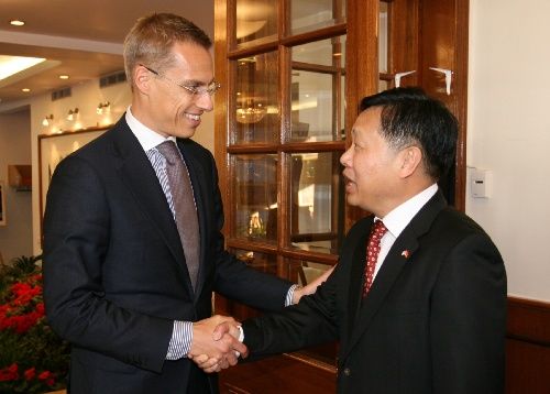 图文:中国驻芬兰大使馆举行国庆招待会_国内图