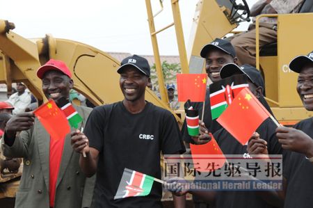 中国在非洲遭遇种族主义脏水 工程队曾被围攻