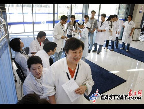 上海启动甲型H1N1流感疫苗免费接种(组图)