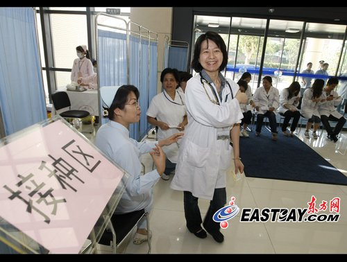 上海启动甲型H1N1流感疫苗免费接种(组图)