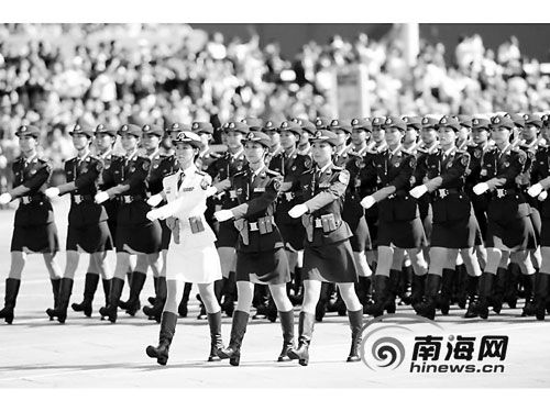 征<em>女兵</em>比<em>身体</em>比文化和形象气质_海南_新闻_腾