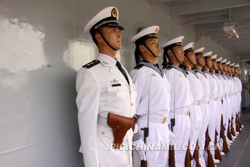 中国海军郑和号训练舰出访韩日(组图)