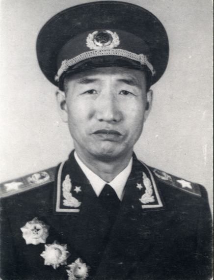 徐向前不穿元帅服：我老了穿军装有损军人形象