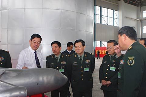 中国造出200吨级军用运输机(组图)