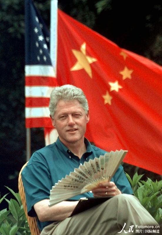 1998年7月2日,克林顿总统游览桂林.访华期间,他强调环保议题. (图17)