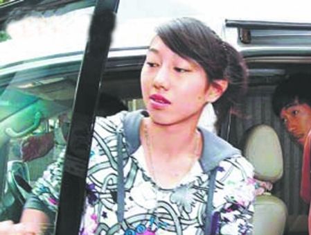 刘翔东亚运不虚此行 夺冠购物绯闻样样丰收