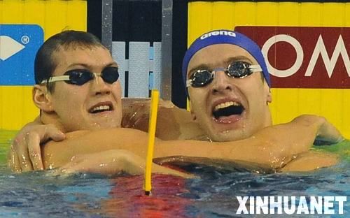 俄罗斯选手破男子100米仰泳短池世界纪录(组图