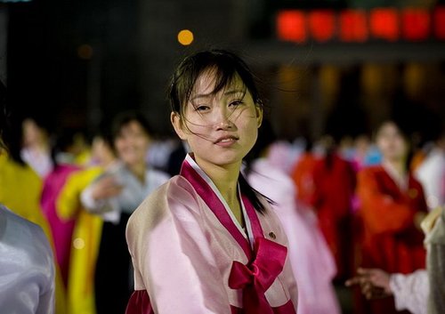 朝鲜封杀短裙<em>紧身裤</em>整顿<em>女性</em>发型(组图)_新闻