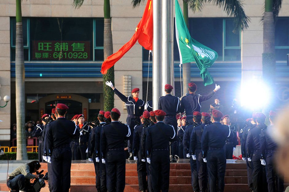 高清图:胡锦涛参加庆祝澳门回归十周年回放