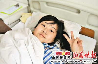 白血病女孩做梦都想找妈妈