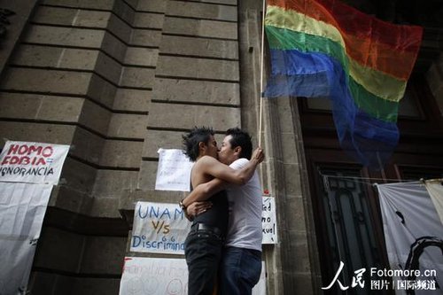 墨西哥首都承认同性婚姻 开拉美国家先例(图)_