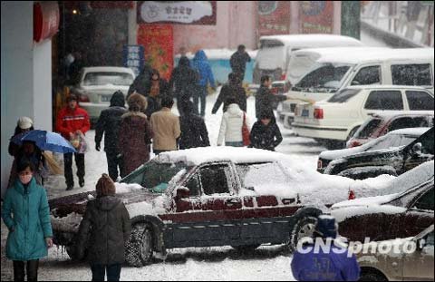 中国北方24日晚开始强降温 多地降至零下30度
