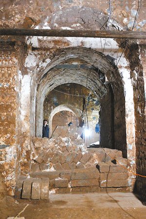 河南安阳曹操高陵出土200多件文物(组图)
