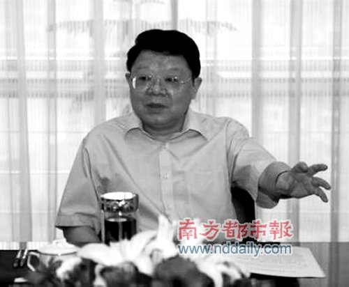 重庆：黑恶打下去 红歌唱起来