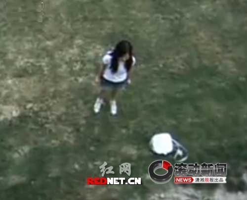 网络疯传<em>女学生宿舍</em>楼下煽情表白视频_新闻