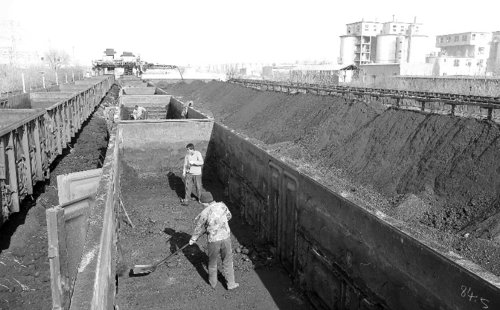 济南供暖储备煤最多只够用7天(图)