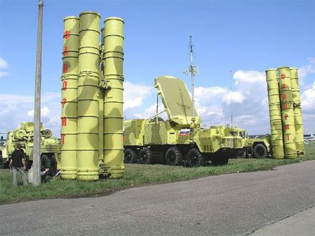 资料:俄罗斯s-400防空导弹系统