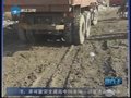 视频：杭州某工地工程车倒车时撞死门卫