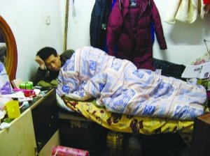 47岁保洁员患上绝症 无钱医治回家等死(图)