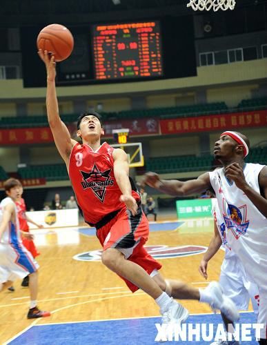 CBA:辽宁盼盼胜天津荣钢(组图)